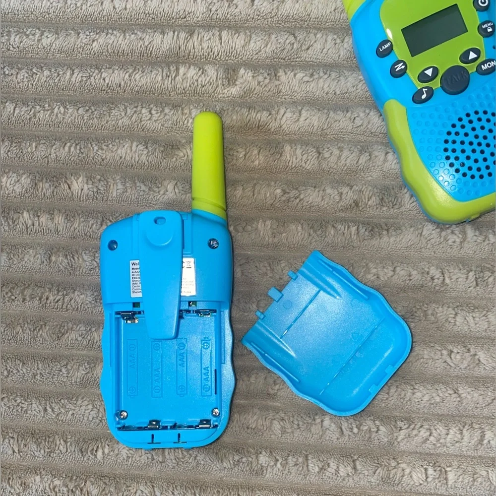 🎙️ Kids’ Walkie Talkies – Model T-388 🔋💬